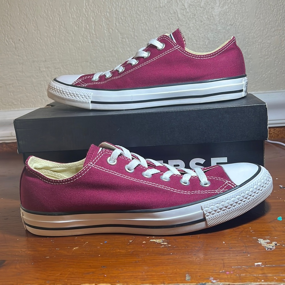Burgundy All-Star Converse, Unisex, Women’s size 10, Mens size 8